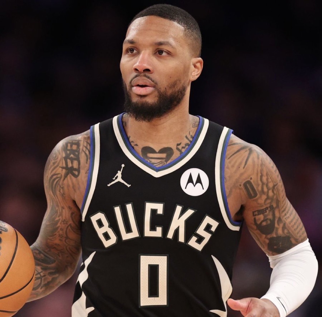 场上实现更 场上实现更